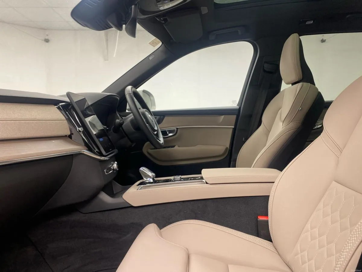 Volvo XC90 *2 Year Volvo Seleckt Warranty* T8 Plus - Image 3