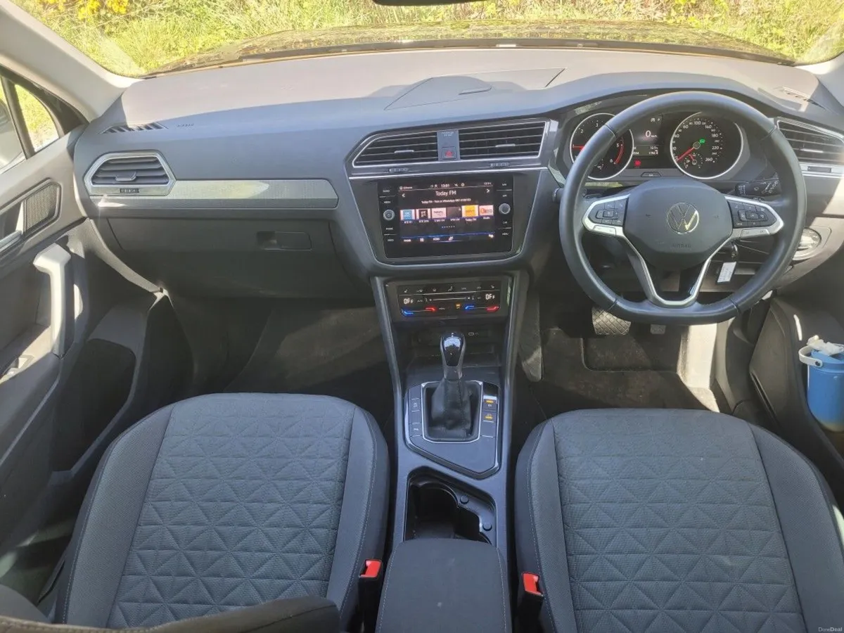Volkswagen Tiguan AUTOMATIC LIFE 2.0 TDI 150BHP - Image 4