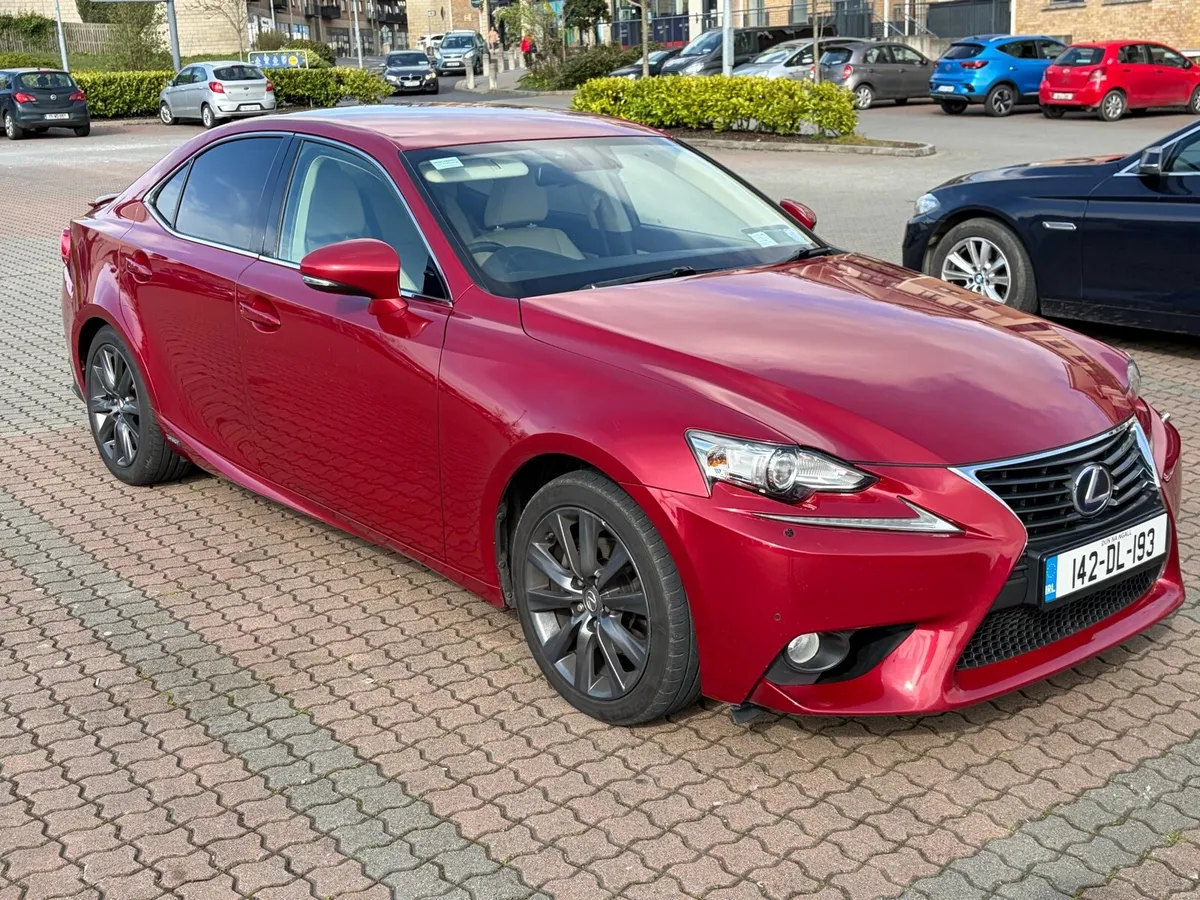 Lexus is 300h - Image 2