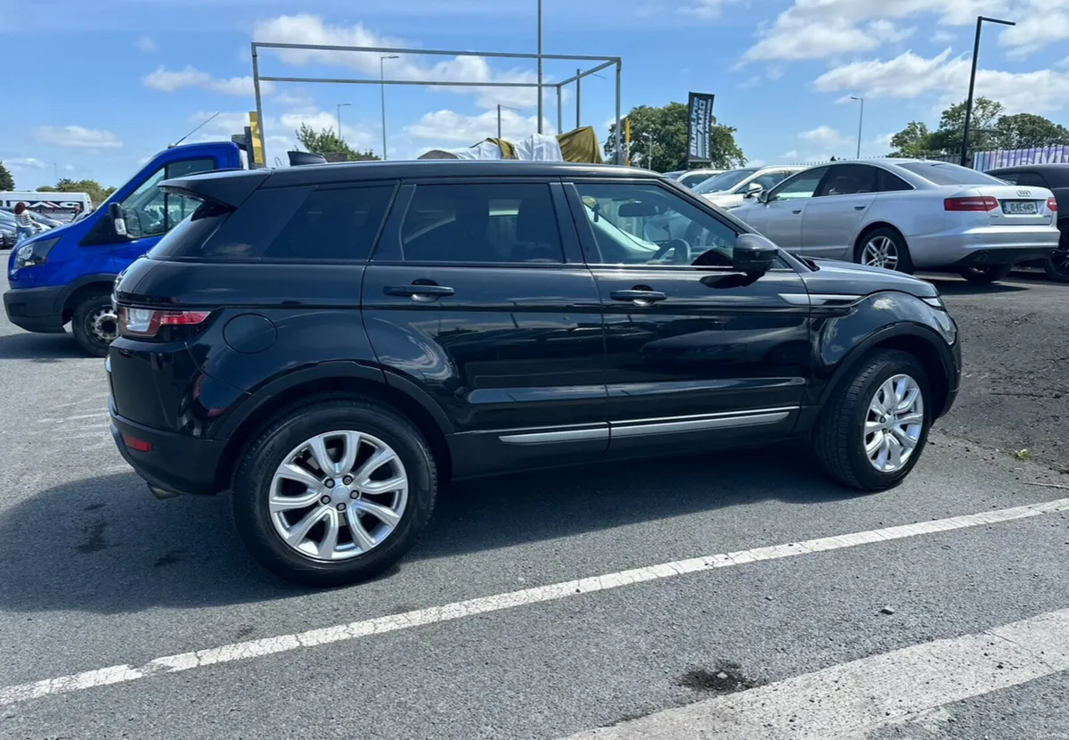 Range Rover Evoque - Image 1