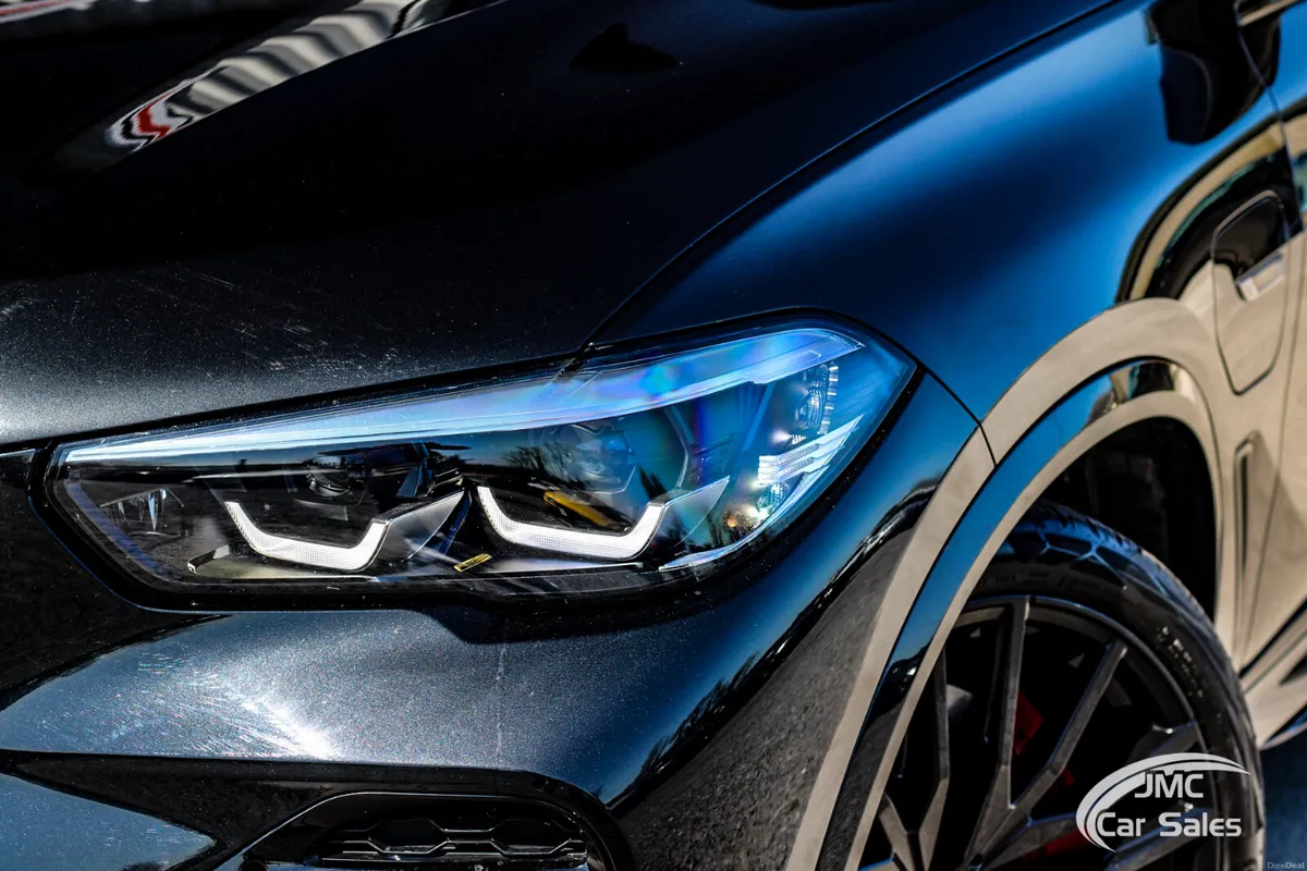 2023 BMW X5 45E M-SPORT X-DRIVE - Image 2