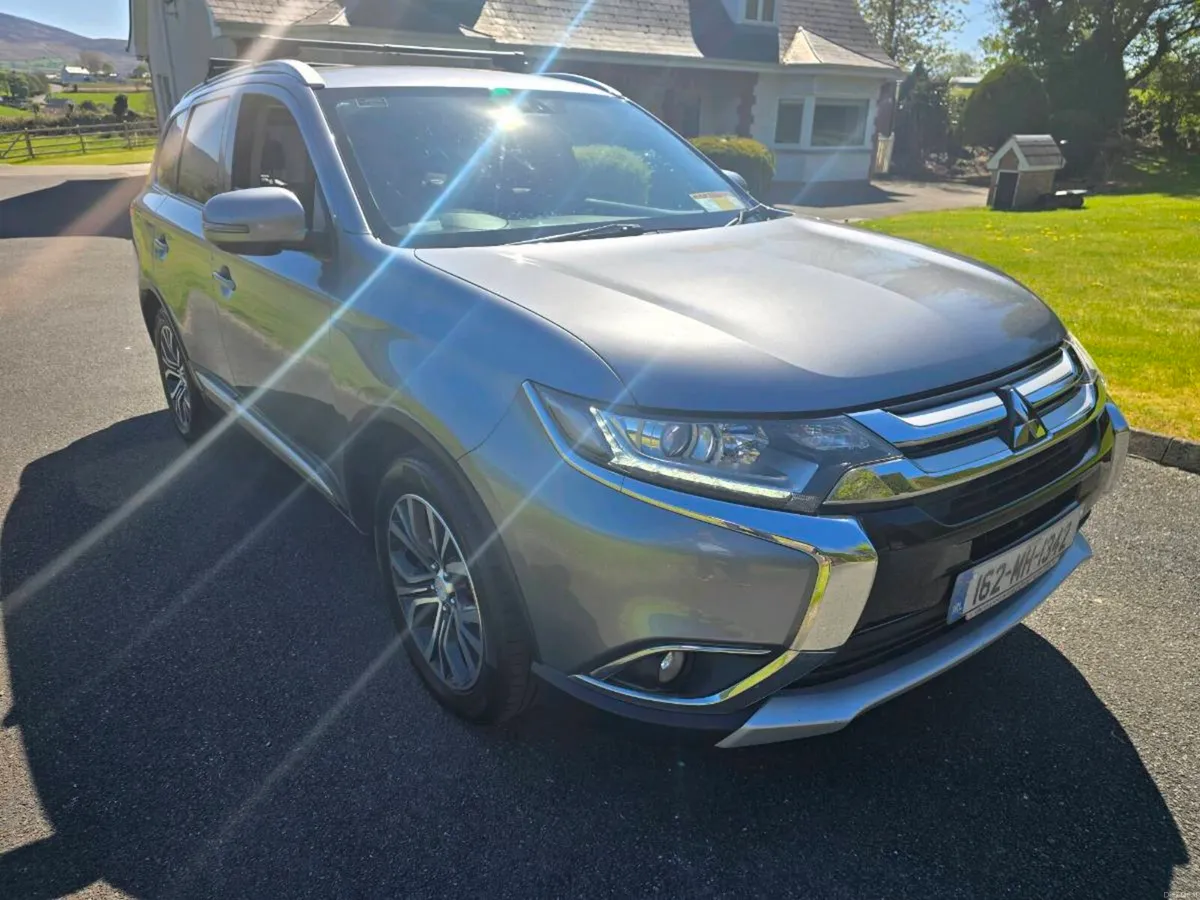 Mitsubushi Outlander 7seat 4WD - Image 2