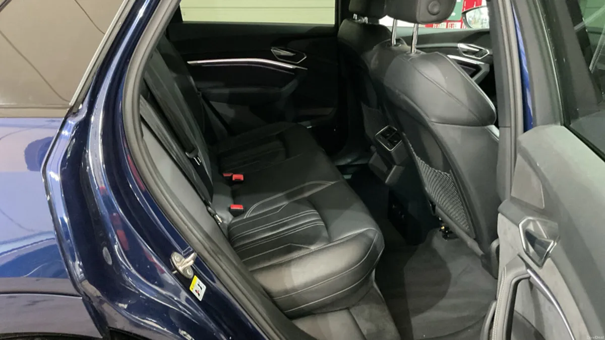 2022 AUDI ETRON BLACK EDITION 55  QUATTRO 95KwH - Image 4