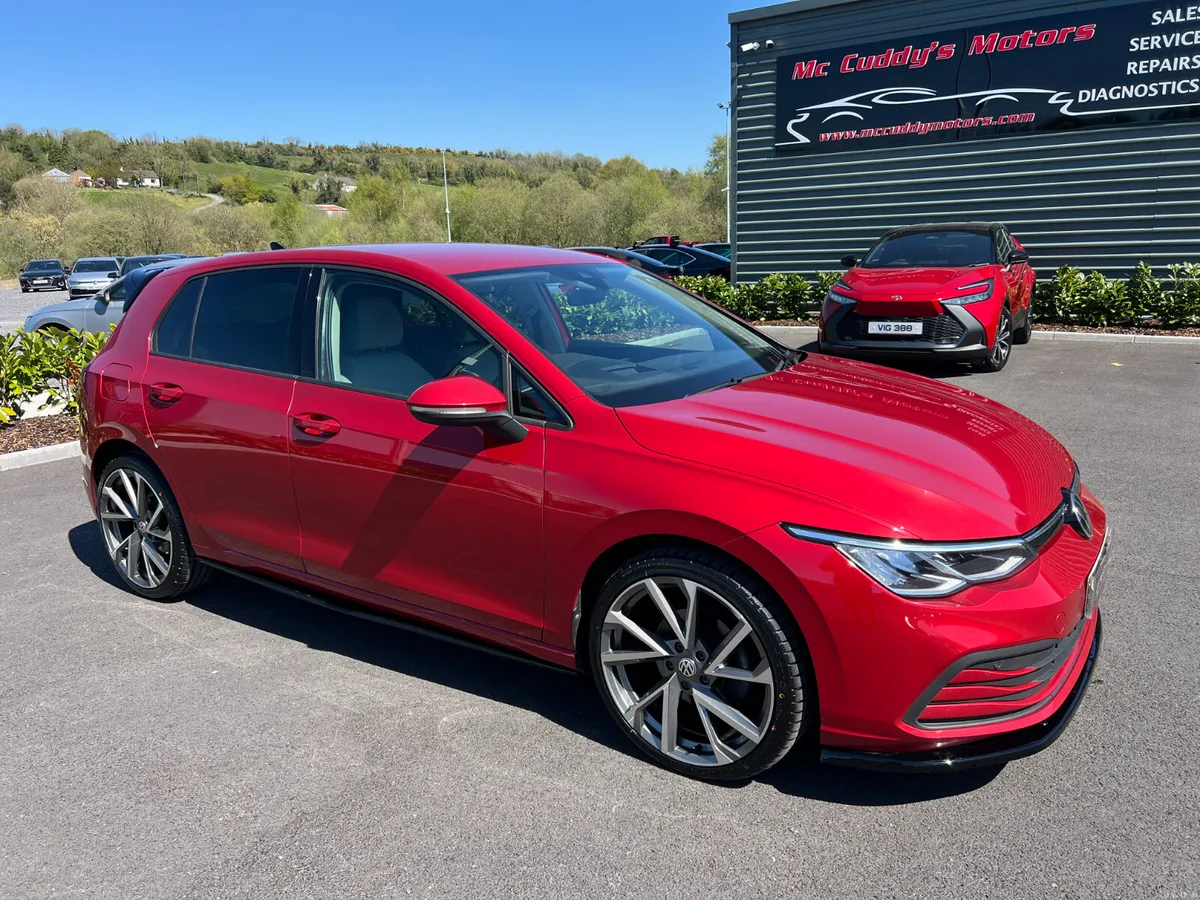 2022 Volkswagen Golf Life 2.0 TDI - Image 2