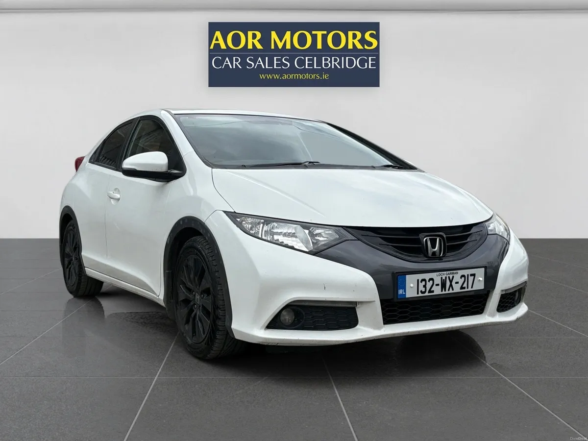 Honda Civic 2013 Diesel White - Image 1