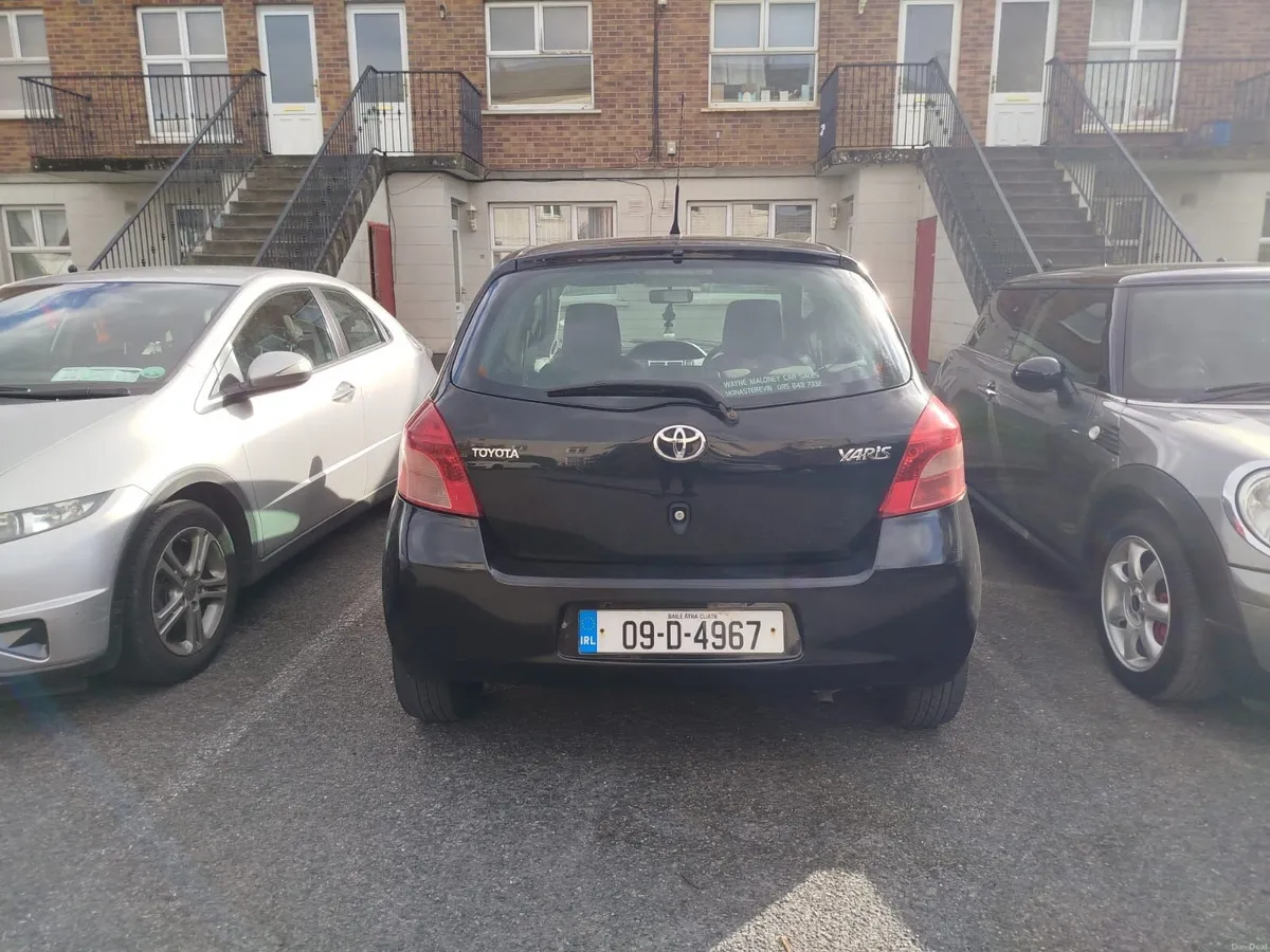 Toyota Yaris 2009 - Image 3