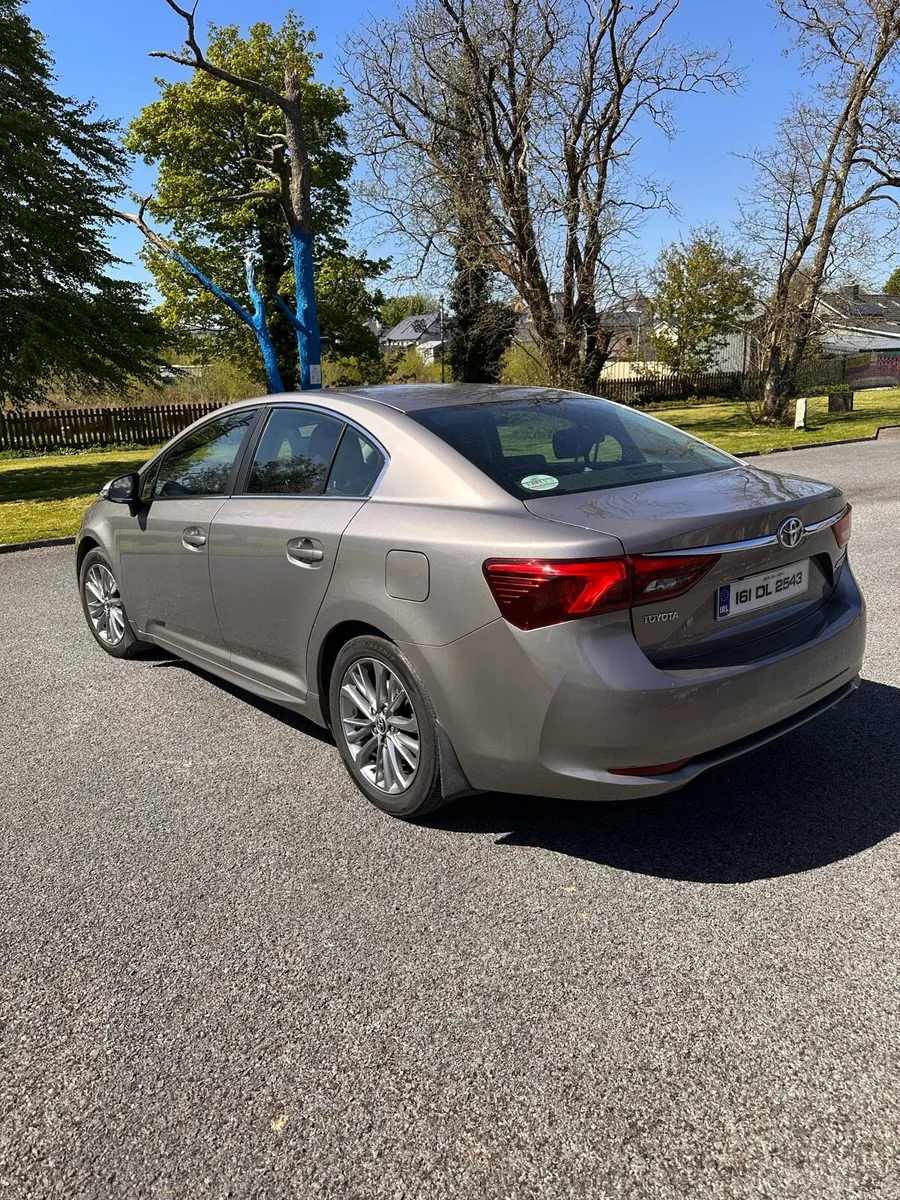 Toyota Avensis - Image 4