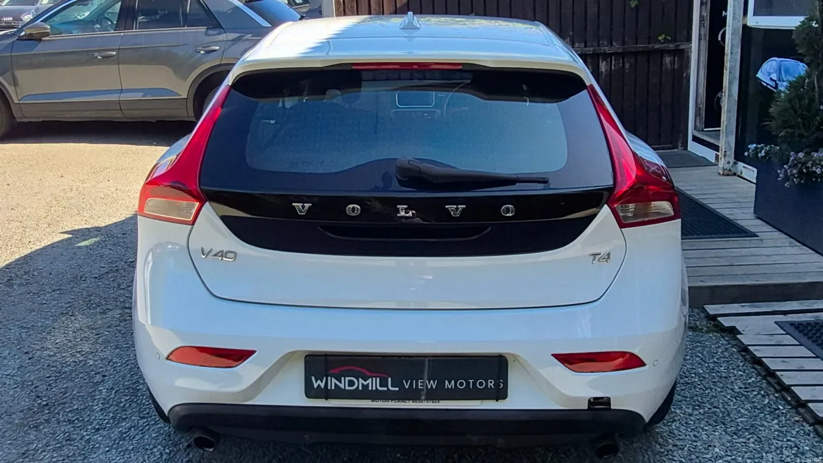 Volvo V40 Automatic 1.6 2014 - Image 6