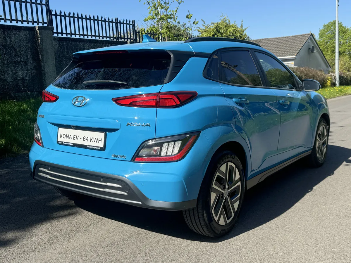 KONA EV Ultimate - Sunroof 64kwh Long Range 2023 - Image 4