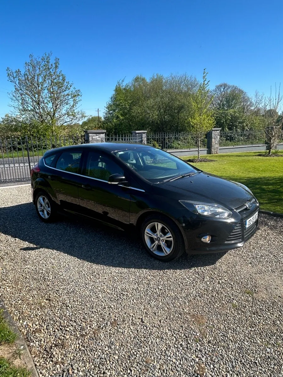 Ford focus Zetec 1.6 TDCI 2013 - Image 2