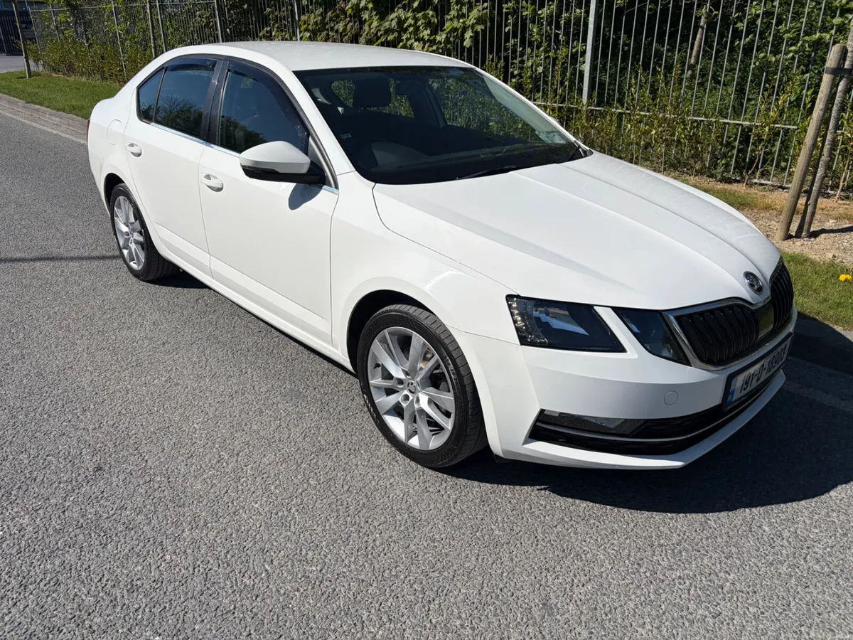 Skoda Octavia 2019 1ltr PETROL IN WHITE - Image 1