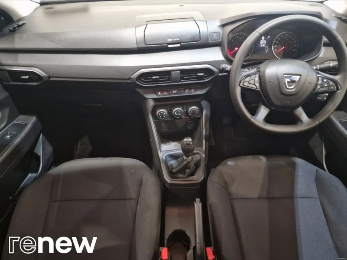 Dacia Sandero TCe 90 Essential - Image 3