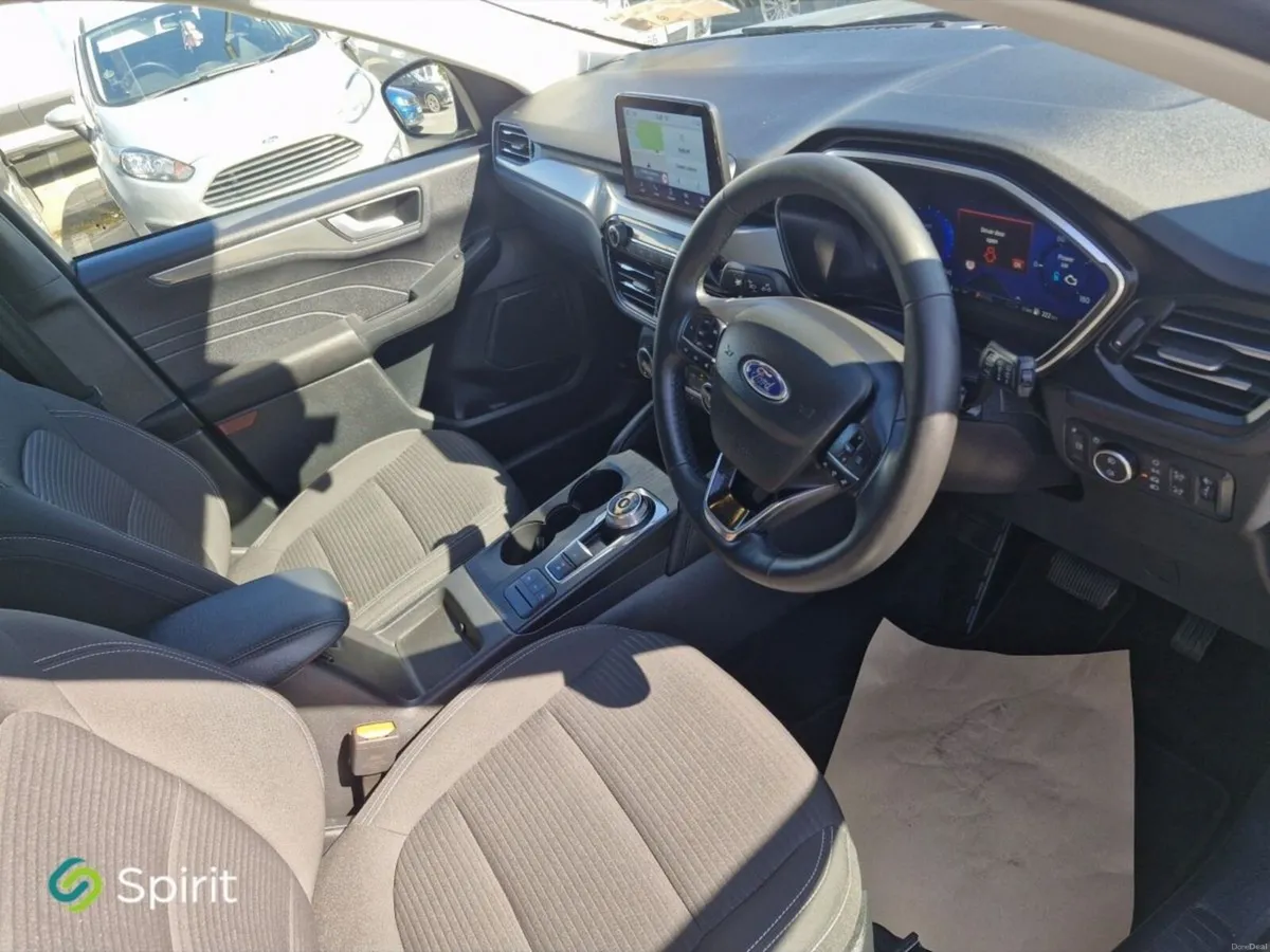 Ford Kuga 2.5 Duratec 225PS PHEV Titanium Auto - Image 4