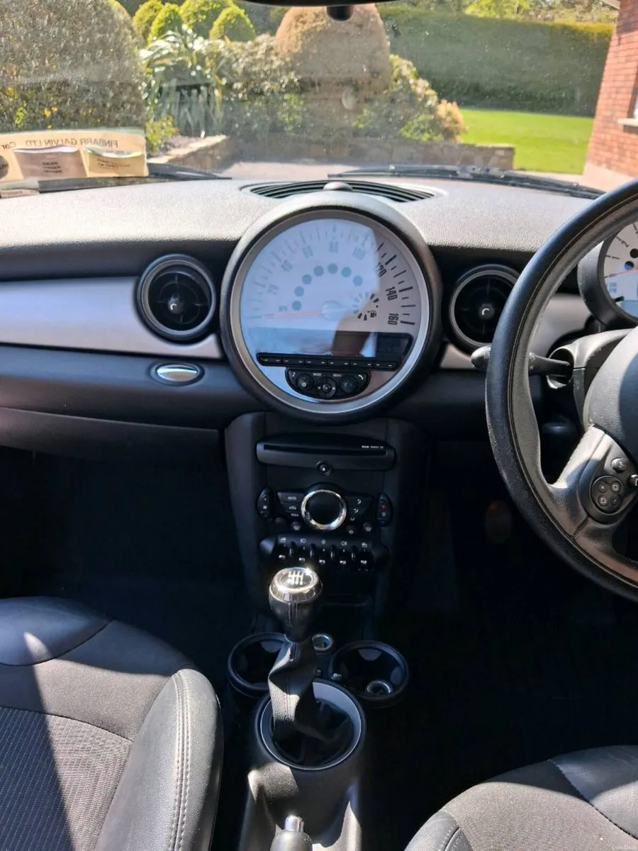 2011. mini cooper 1.6 petrol. 140,000 km.Cork 1800 - Image 4