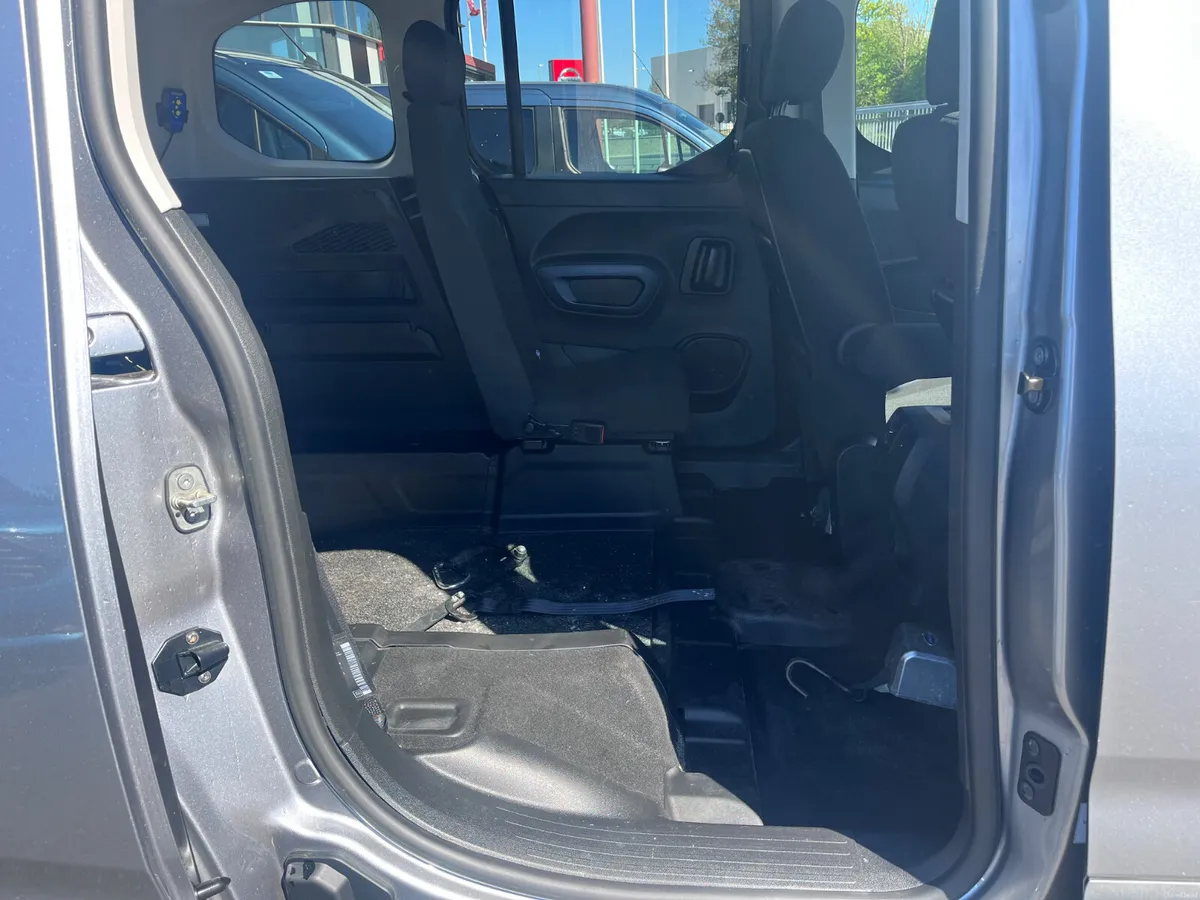Peugeot Rifter 2022 Wheelchair Accessible - Image 6