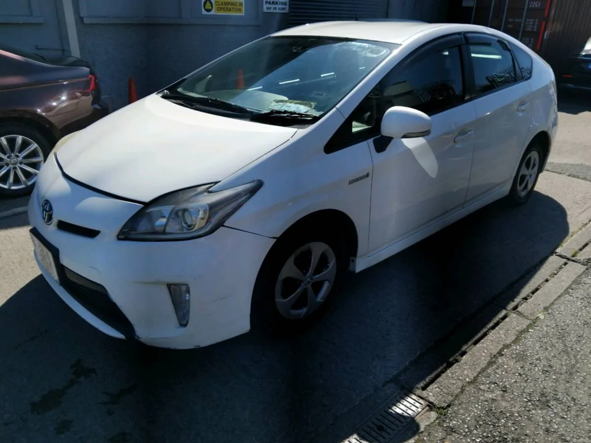 Toyota prius 2013 ex taxi - Image 2