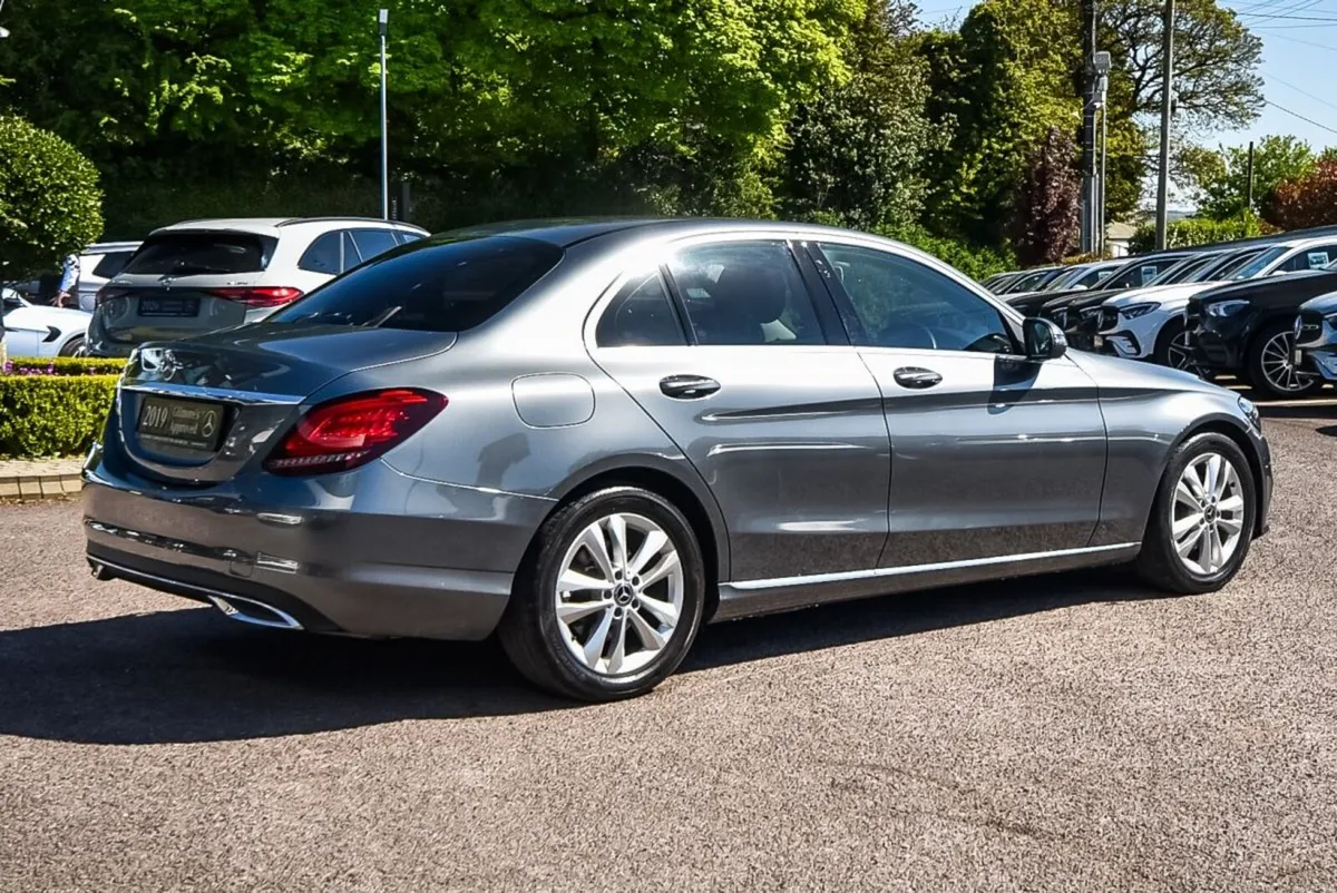Mercedes-Benz C-Class C200d Avantgarde 2.0 Auto - Image 3