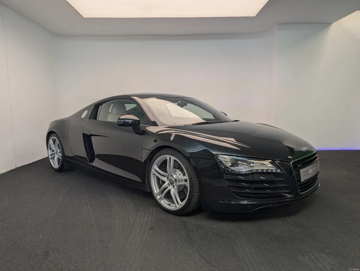 Audi R8 4.2 R-Tronic - Image 1