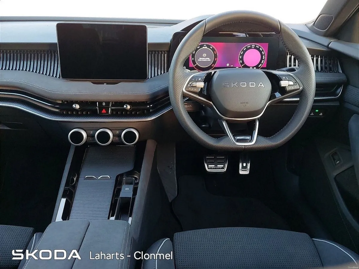 Skoda Superb SPORTLINE 2.0TDI 150HP DSG EX DEMO MA - Image 4