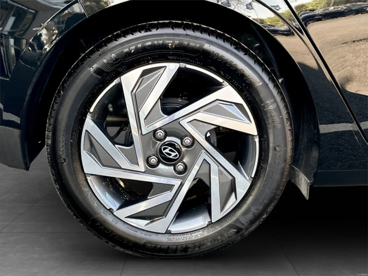 Hyundai i20 Deluxe Plus 1.2 Petrol - Image 6