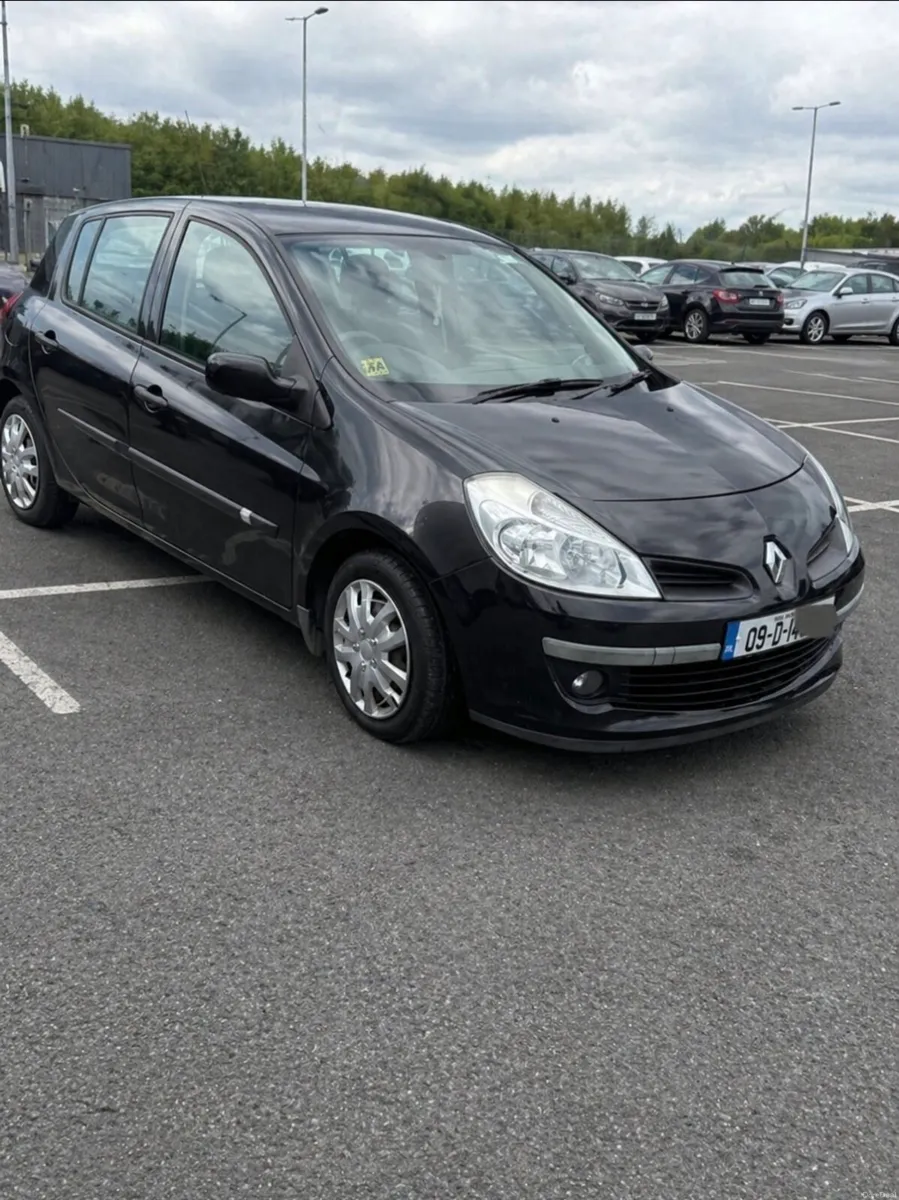 2009 Renault Clio 1.1Petrol NCT 08/2026 Tax 05/26 - Image 1