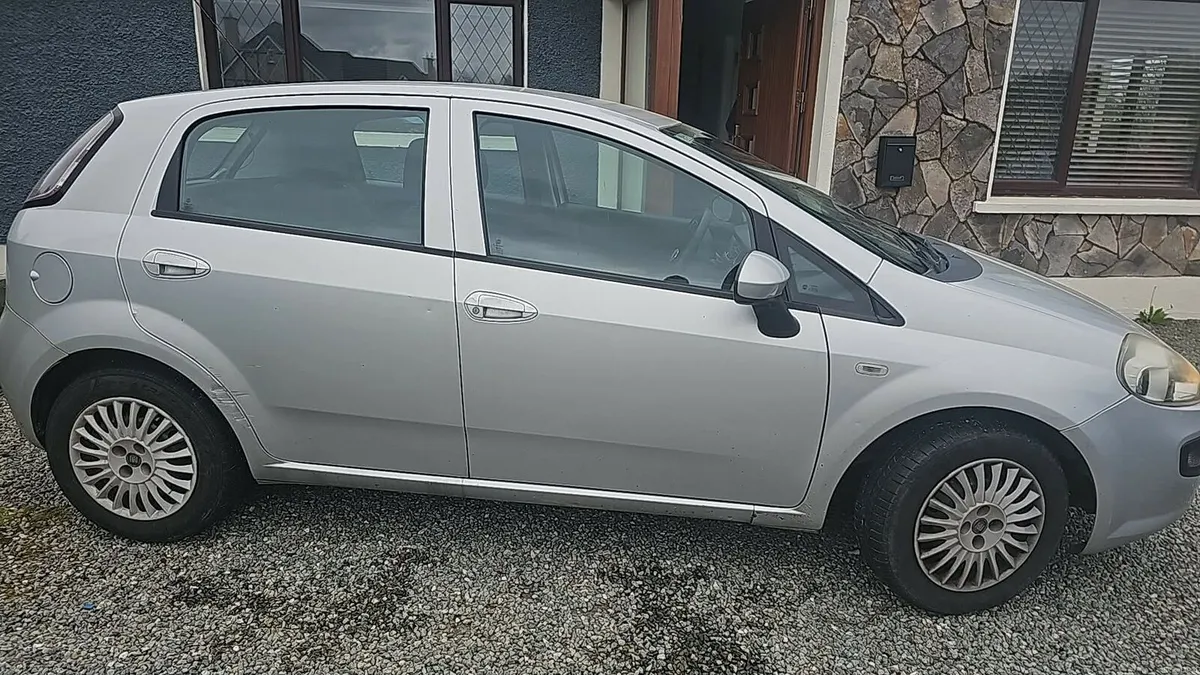 Fiat Punto Diesel Low Mileage - Image 2