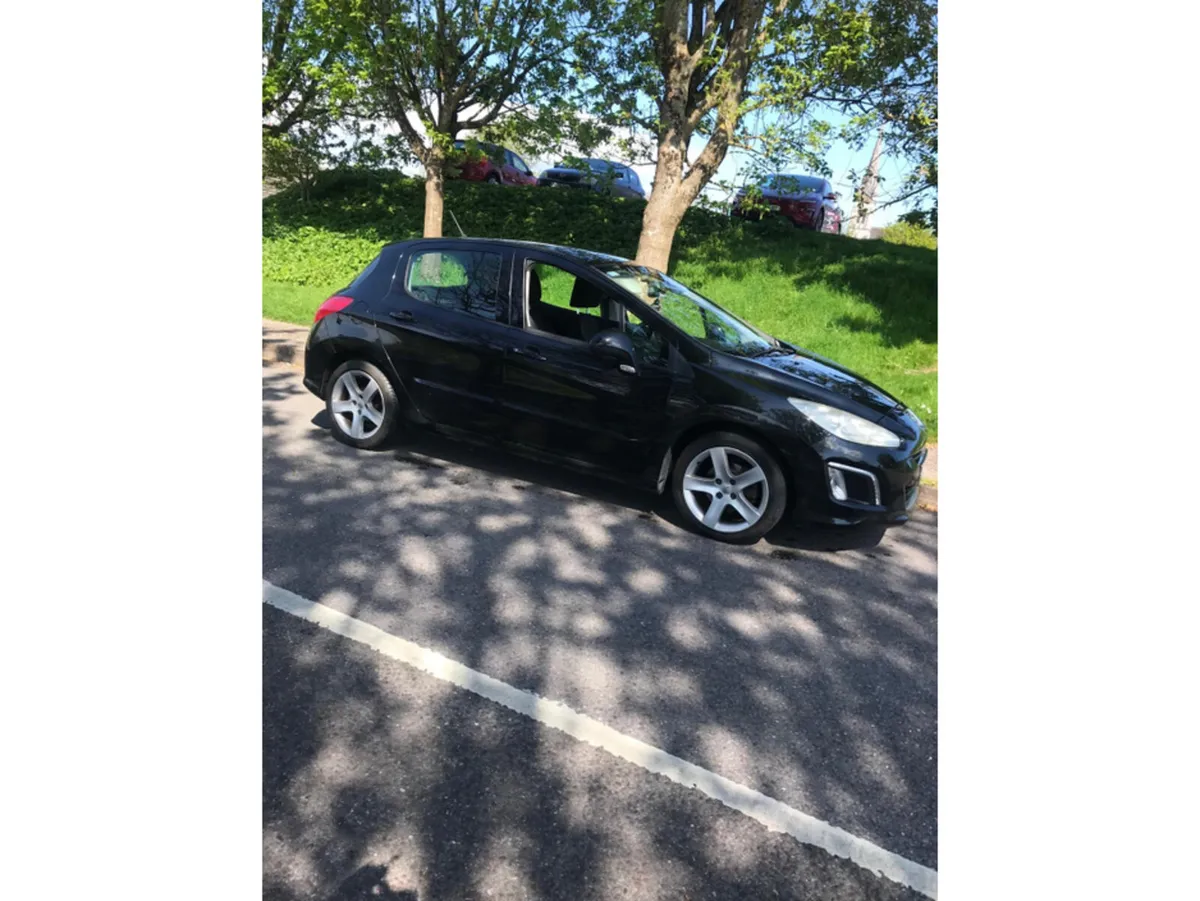 Peugeot 308 ACTIVE 1.6 HDI 92 4DR 5DR - Image 3