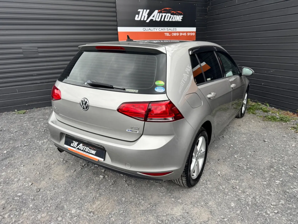 Volkswagen Golf 1.2 TFSI AUTO - Image 3