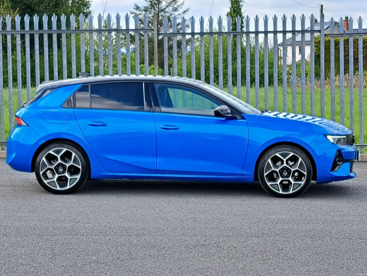 Opel Astra GS 1.2TURBO 130BHP  **TOP SPEC** - Image 4
