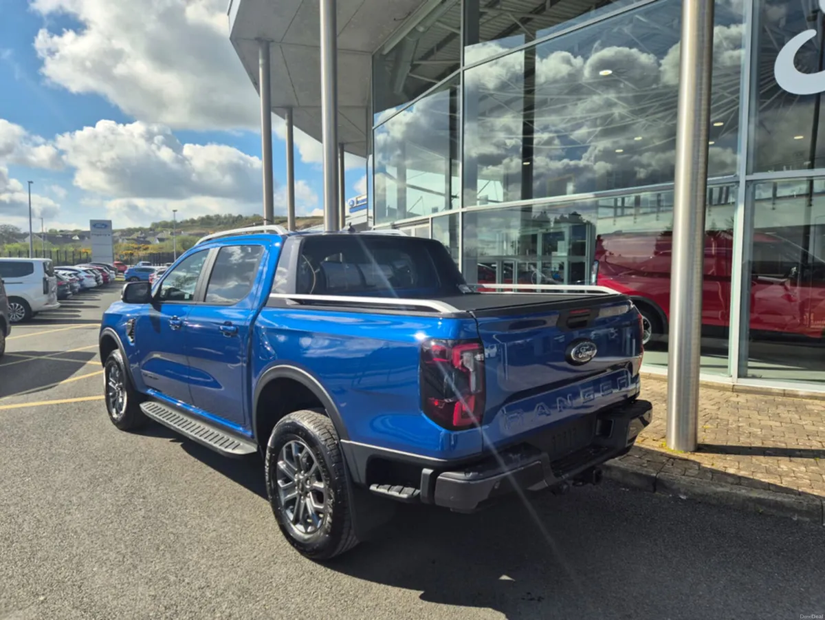 Ford Ranger WILDTRAK 2.0TD 205PS 10 SPEED AUTO - Image 3