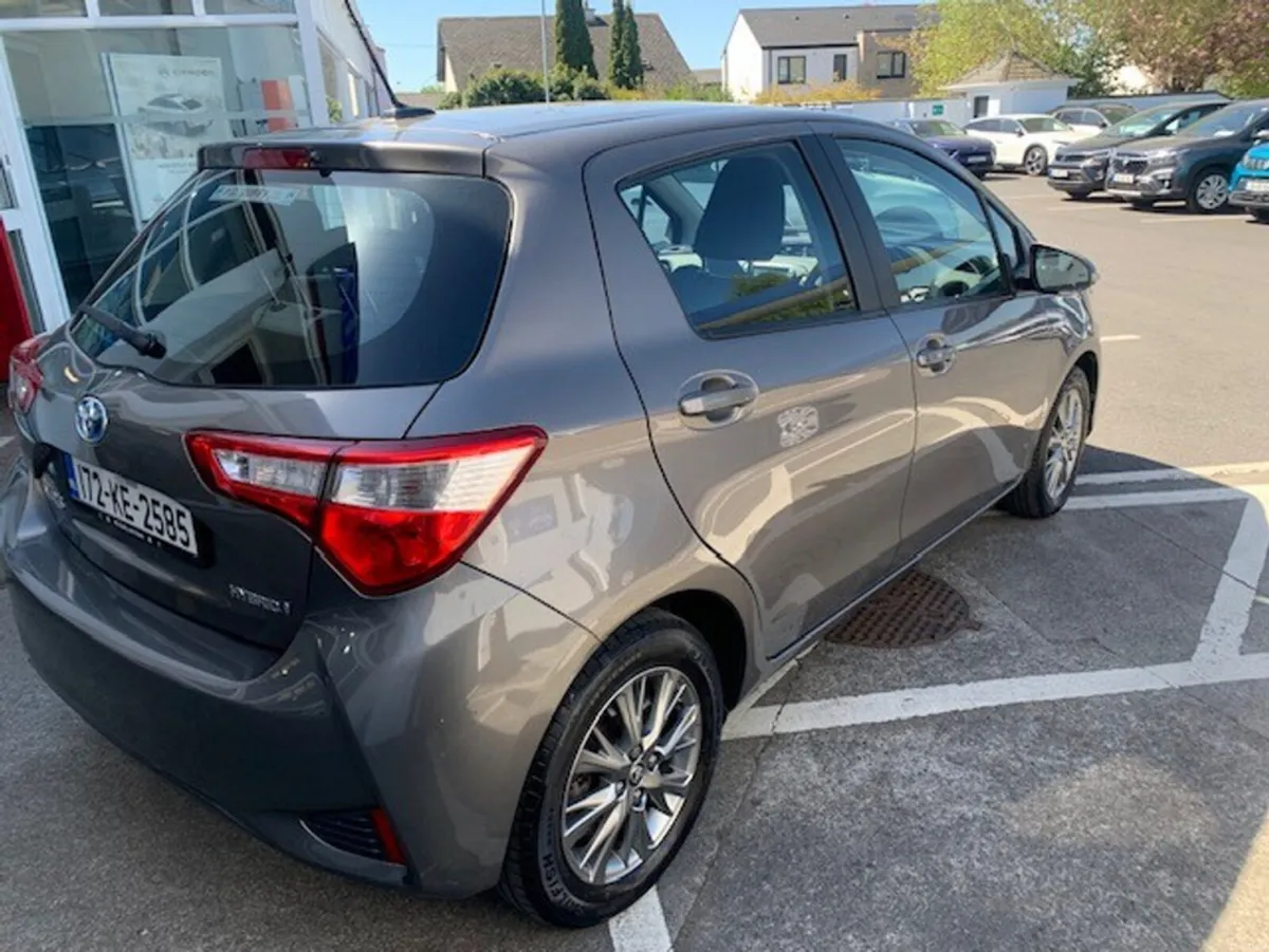 Toyota Yaris ICON VVT-I CVT 5DR AUTO 1.5 98BHP - Image 3