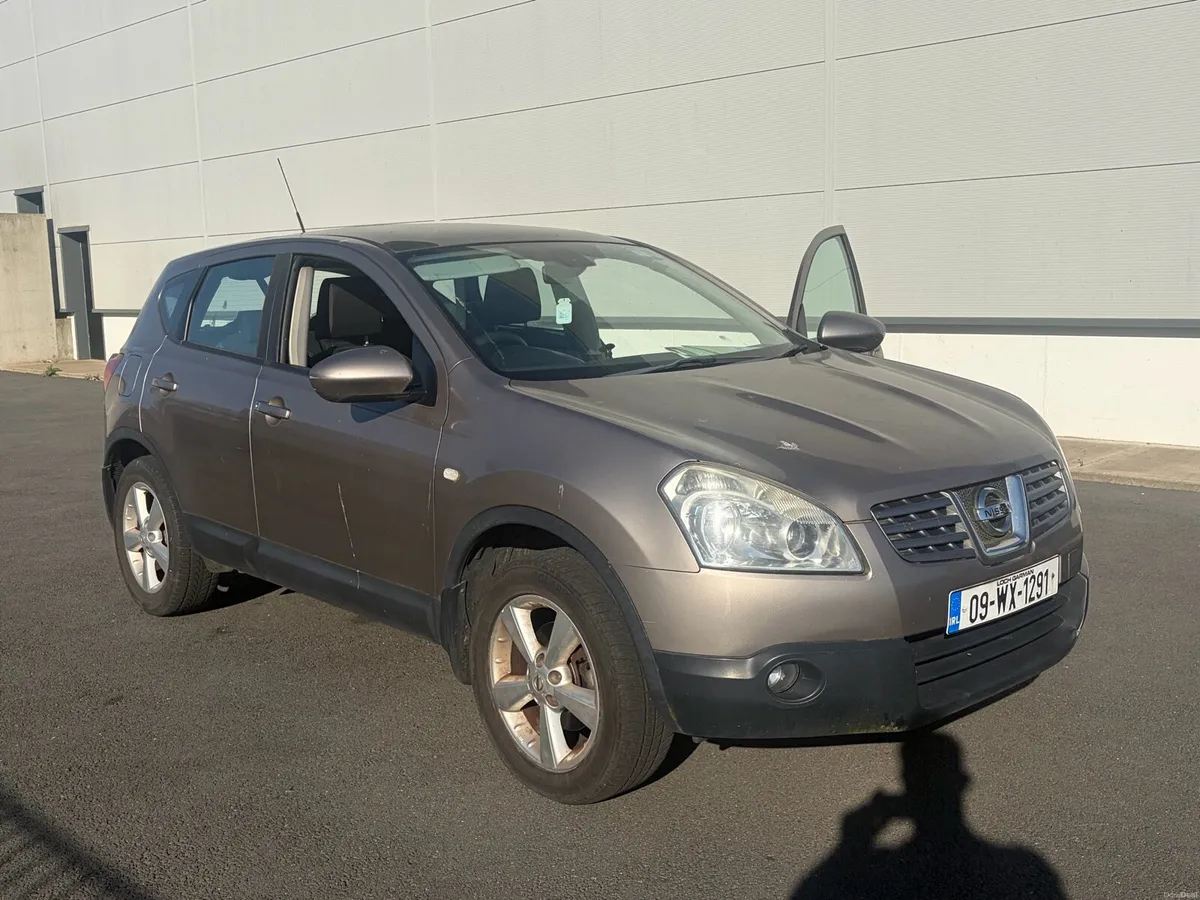 Nissan Qashqai NCT & TAX - Image 1