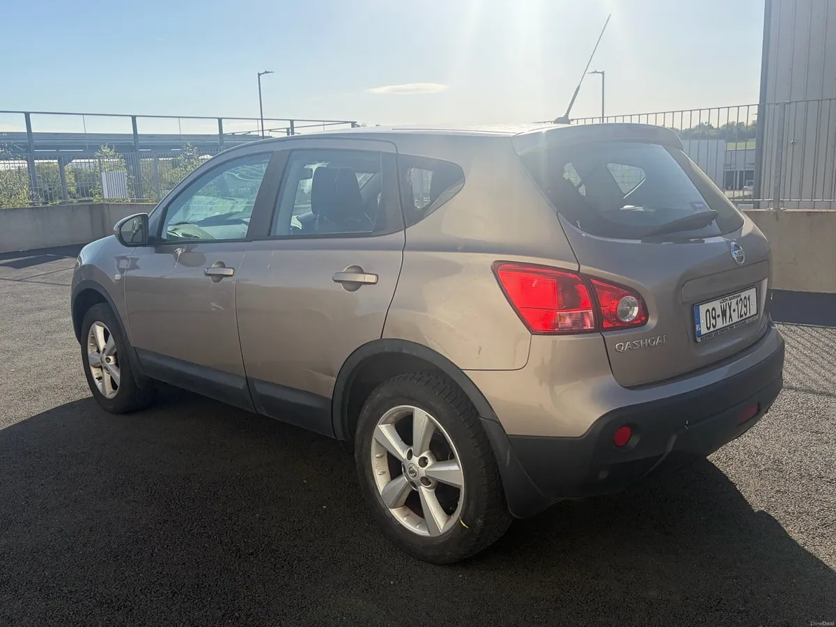 Nissan Qashqai NCT & TAX - Image 4