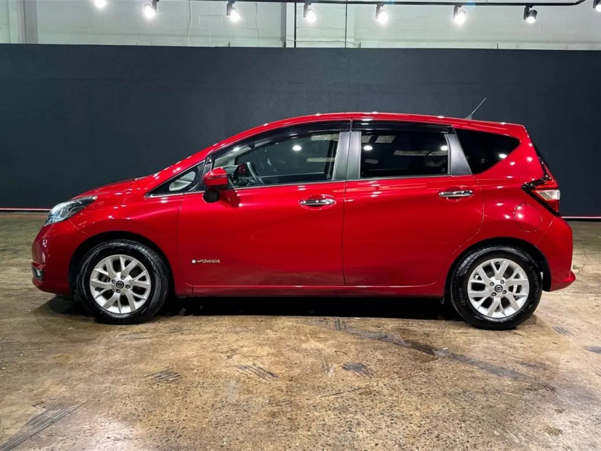 Nissan Note MEDALIST EDITION - 1.2L HYBRID - BLACK - Image 4