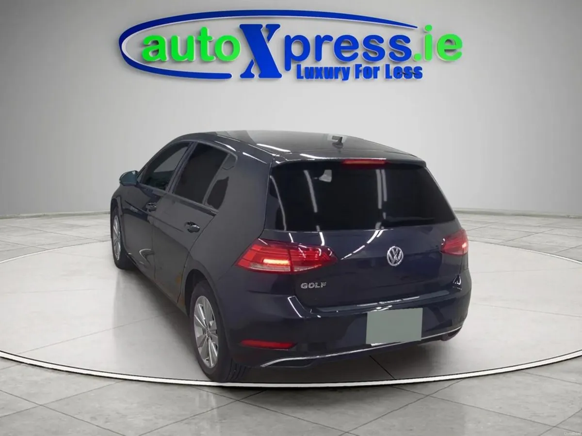 Volkswagen Golf 1.2 TSI COMFORT LINE, Reversing ca - Image 3
