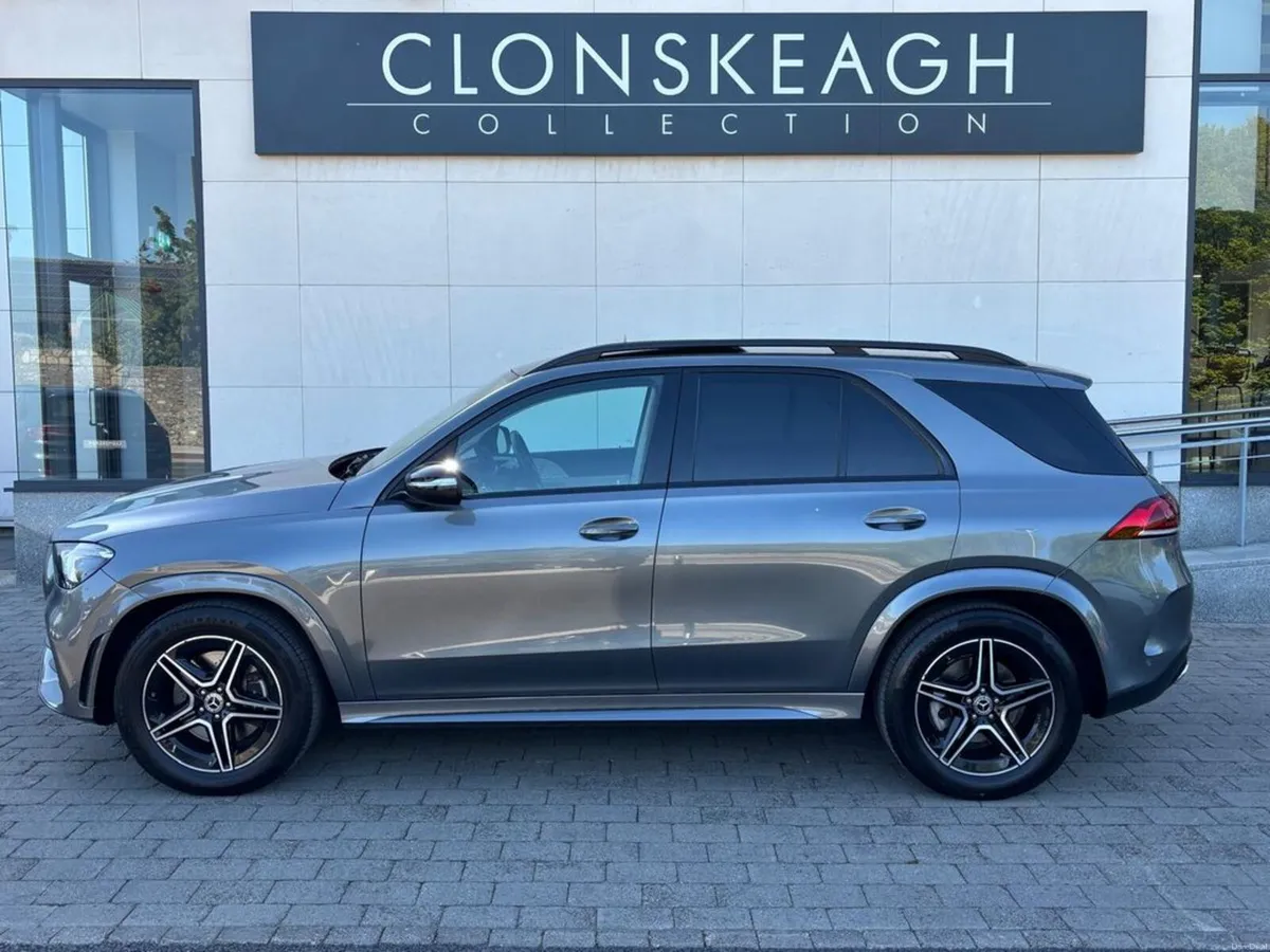 Mercedes-Benz GLE 300D, 4 MATIC, 7SEATER, AMG NIGH - Image 4
