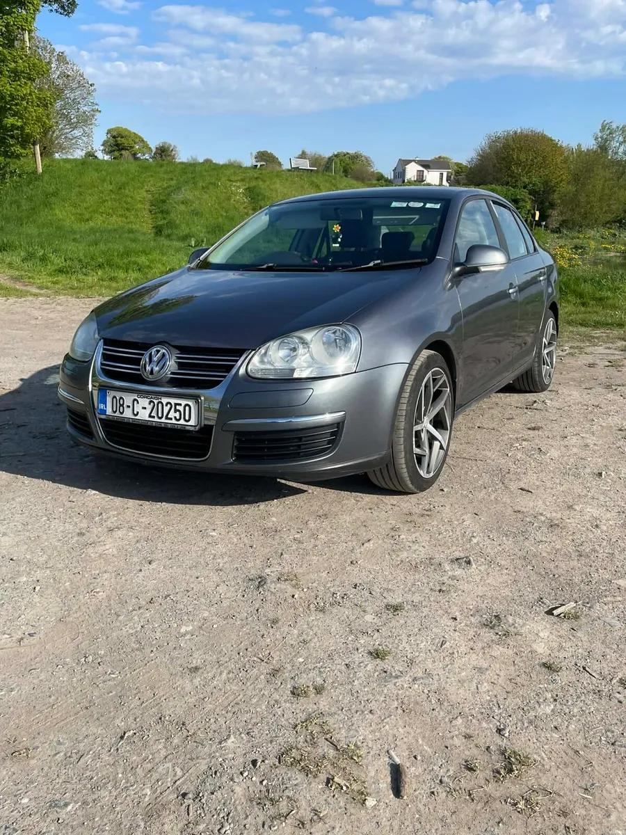 Volkswagen Jetta - Image 2