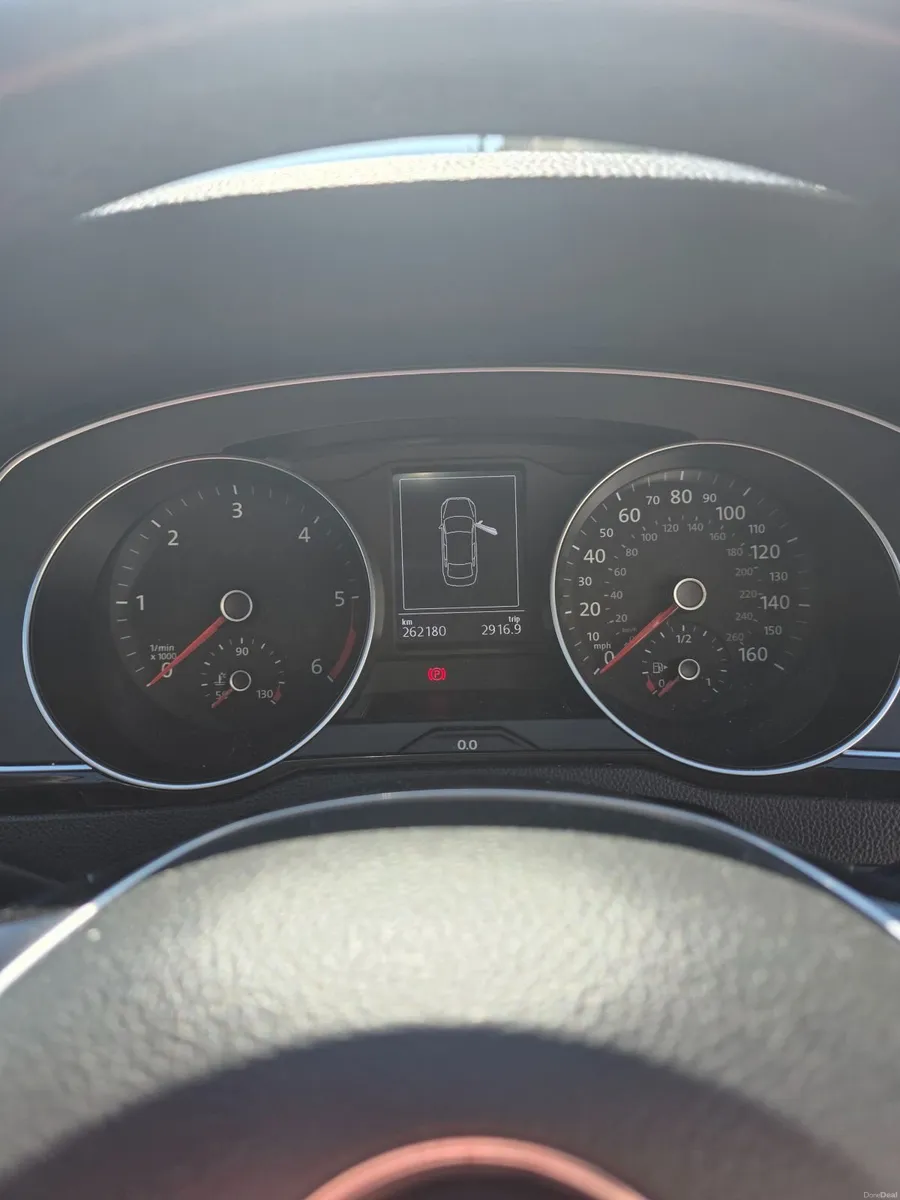 Volkswagen Passat 2016 Business - Image 2