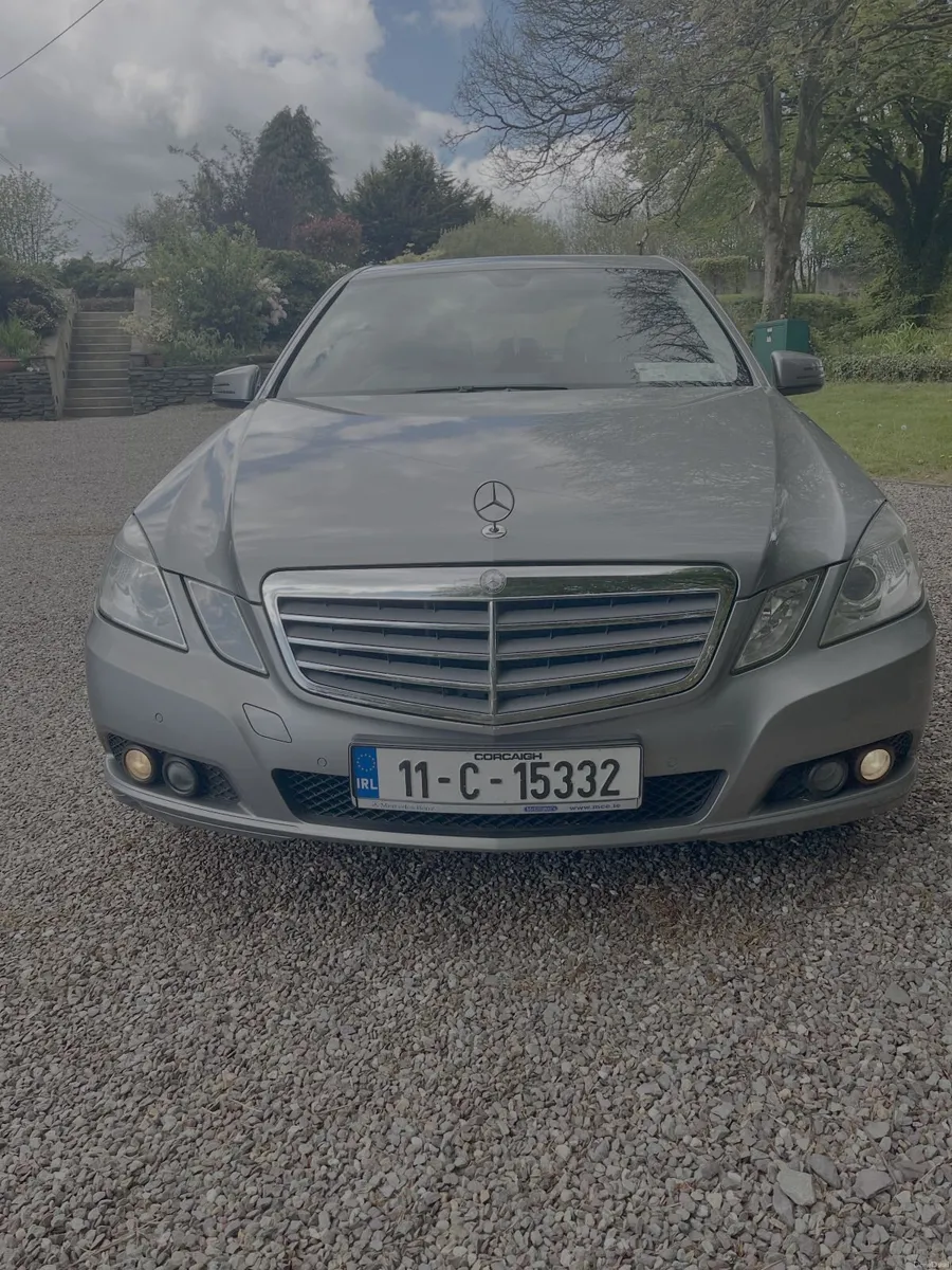 Mercedes-Benz E-Class 2011 - Image 1