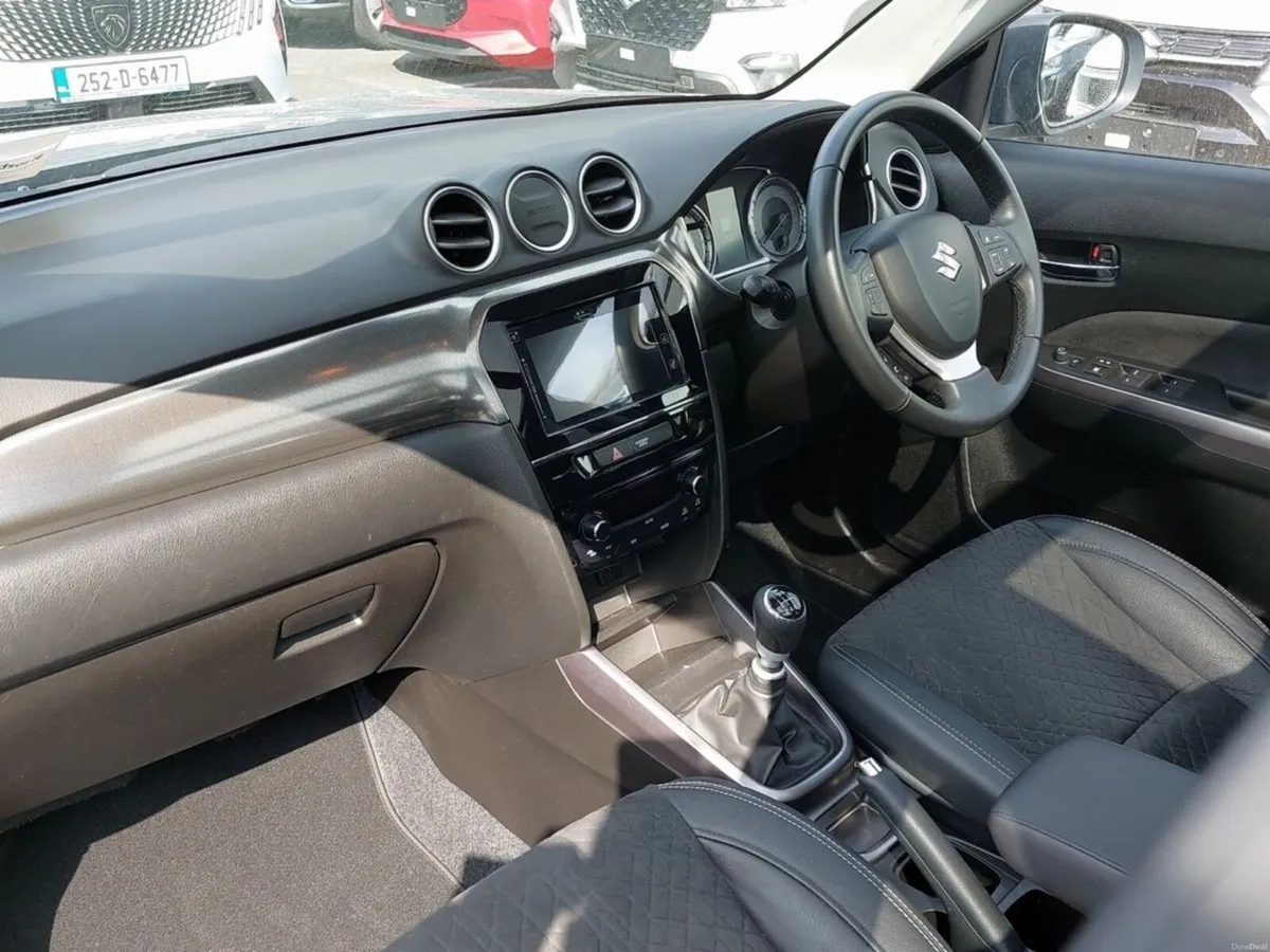 Suzuki Vitara 1.4 Hybrid SZ5 MT - Image 4