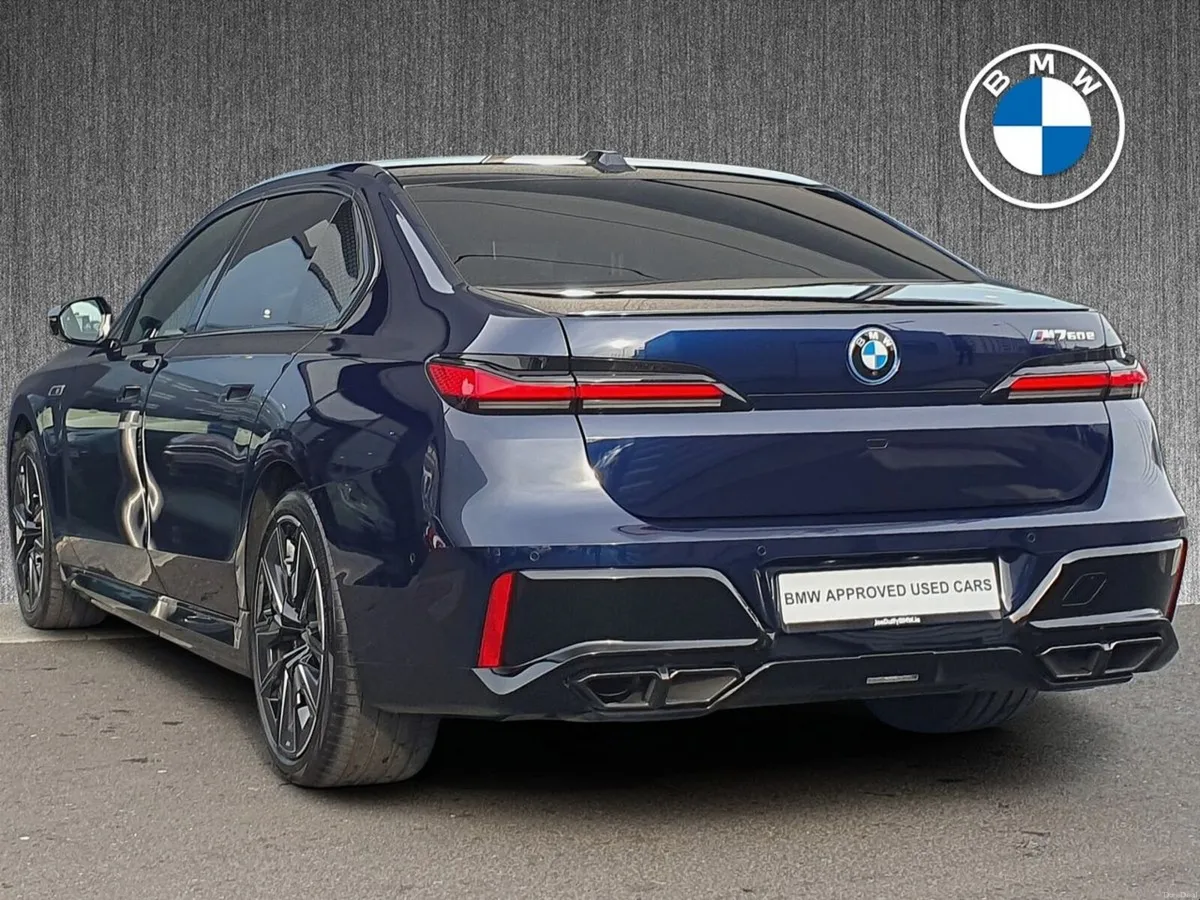 BMW 7-Series M760e xDrive - Image 3