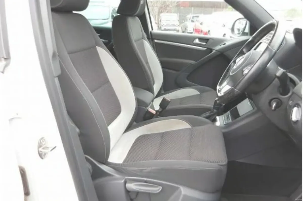 2015 VOLKSWAGEN TIGUAN, 1.4 TSI BMT, R-Line, Auto - Image 3