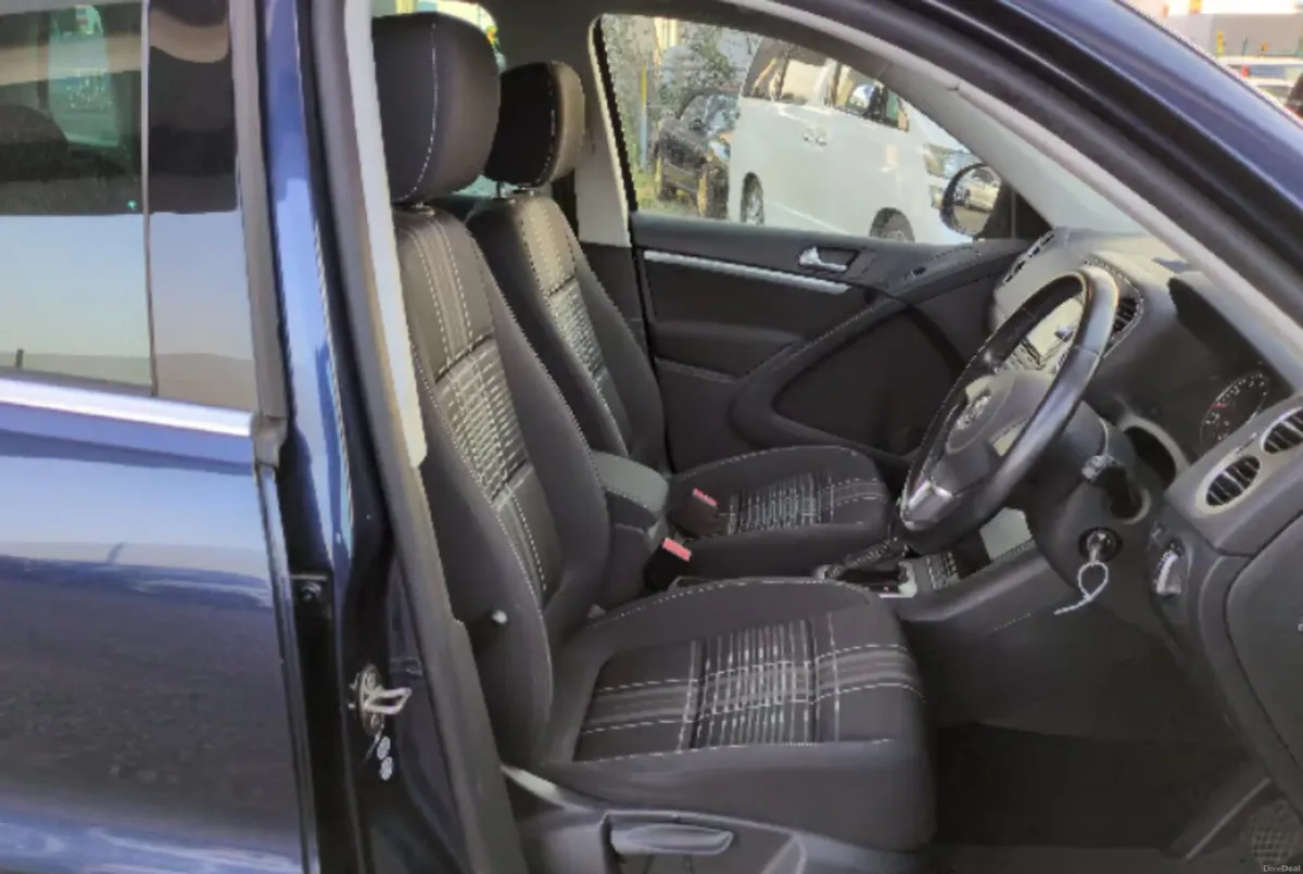 2016 VOLKSWAGEN TIGUAN, 1.4 Petrol, Auto - Image 3