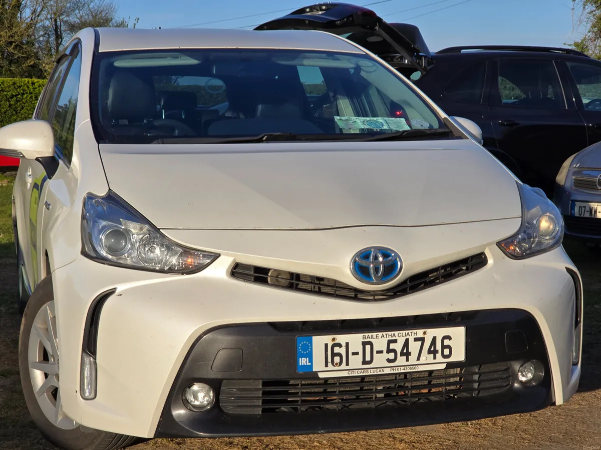 Toyota Prius 2016 alpha wagon hybrid auto €6990 - Image 1
