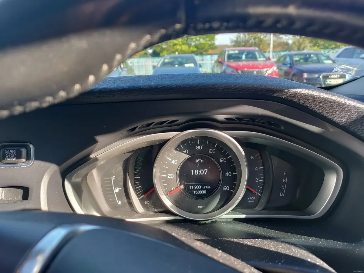 Volvo V40 Automatic 2015 Fresh NCT. - Image 5