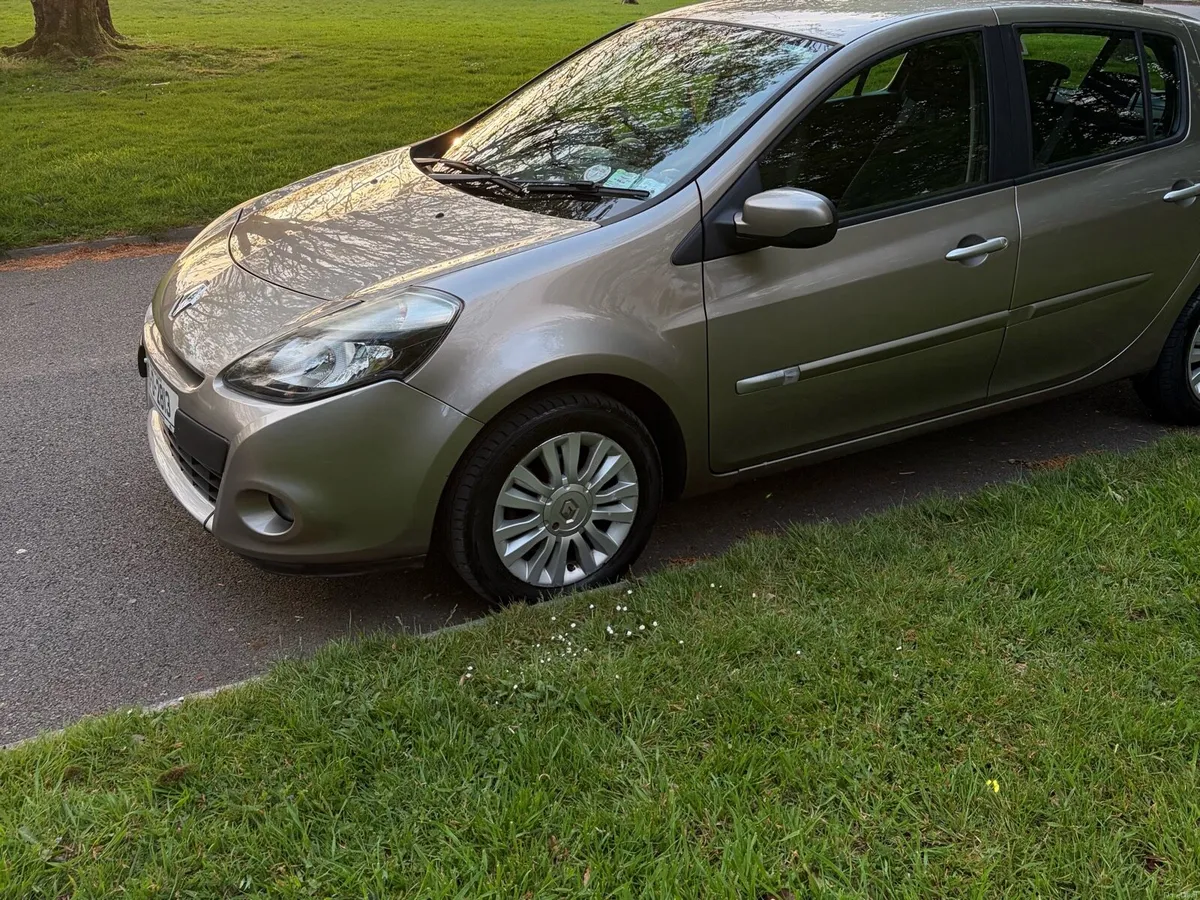 Renault Clio 3 Automatic - Image 2