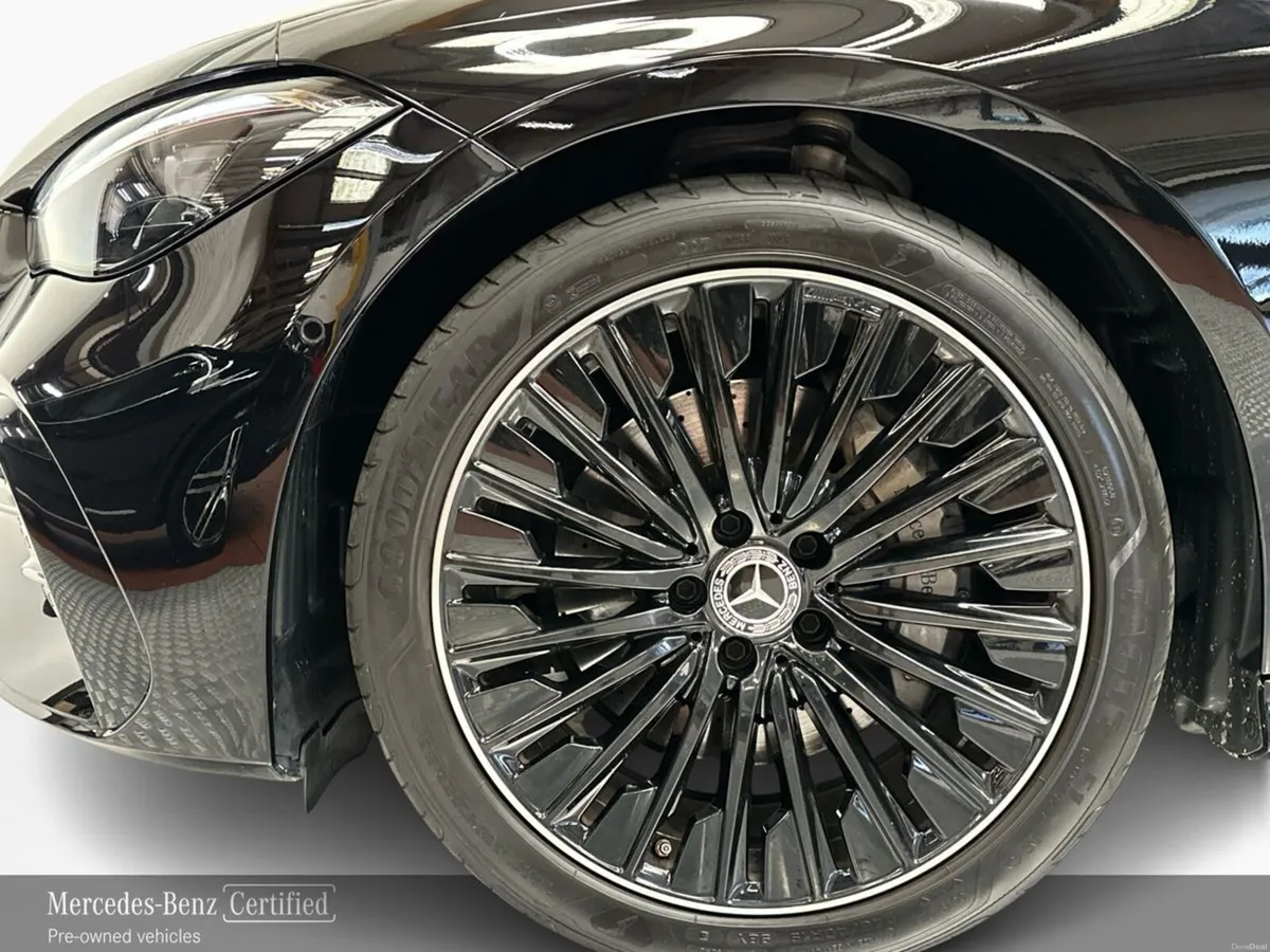 Mercedes-Benz CLE CLE220 D Coupe AMG Line + - Image 5
