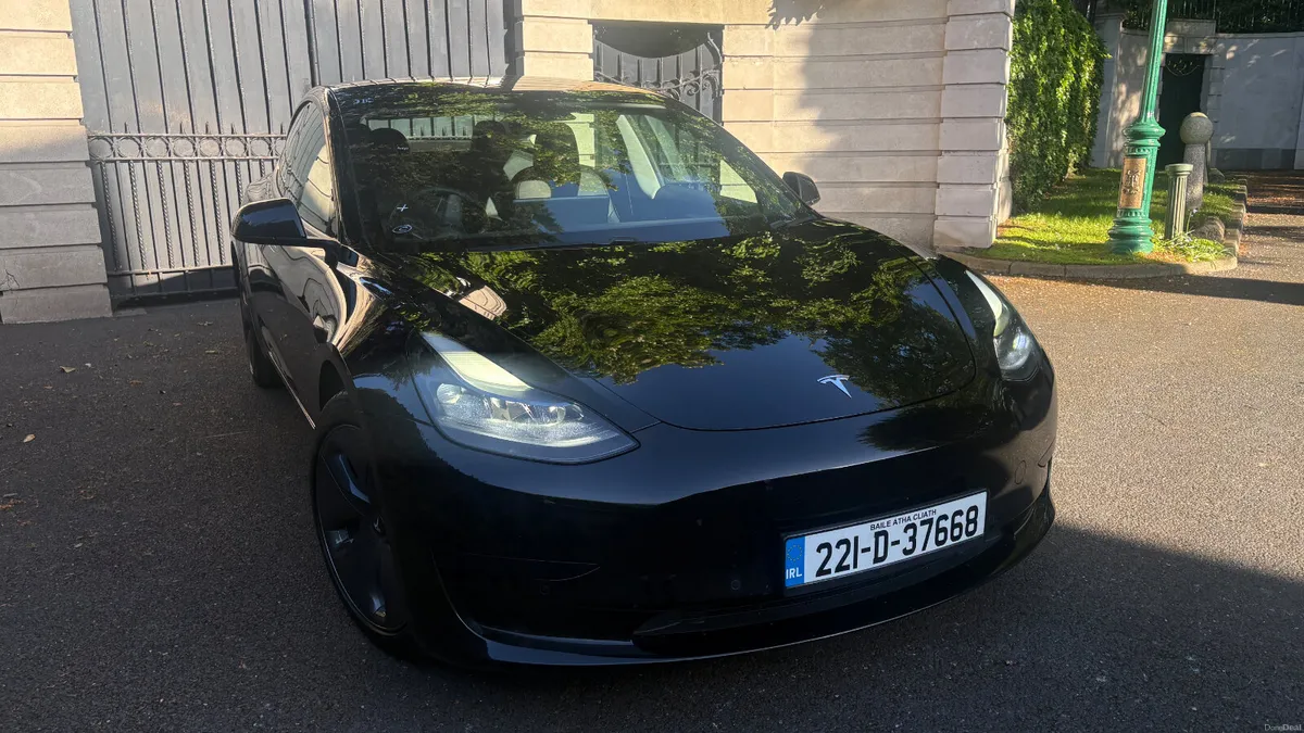 2022 Tesla Model 3 RWD - Image 2