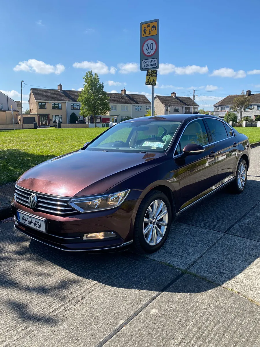 Volkswagen Passat 1.6 Highline - Image 1