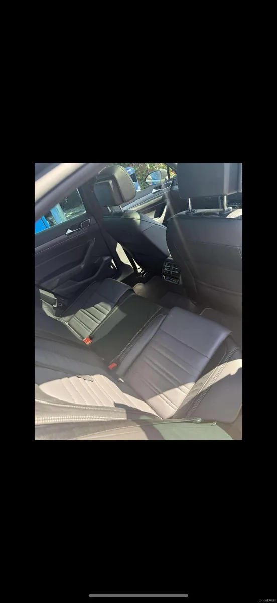 Volkswagen Passat 2018 - Image 2